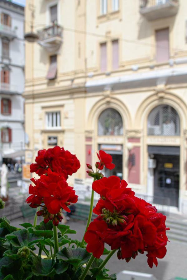 나폴리 Il Balcone Sulla Piazza 빌라 외부 사진